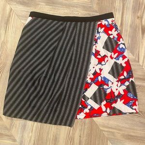 Never worn floral mini skirt with pockets